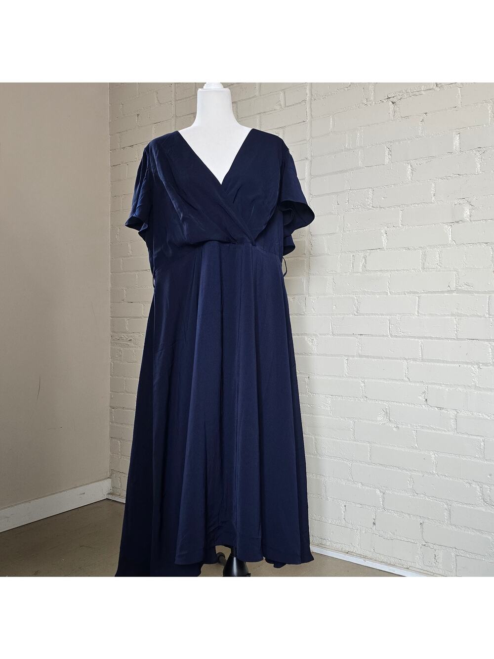 City Chic Navy Blue Faux Wrap Dress ┃V-Neck & Ruffles┃Evening & Cocktail Dress